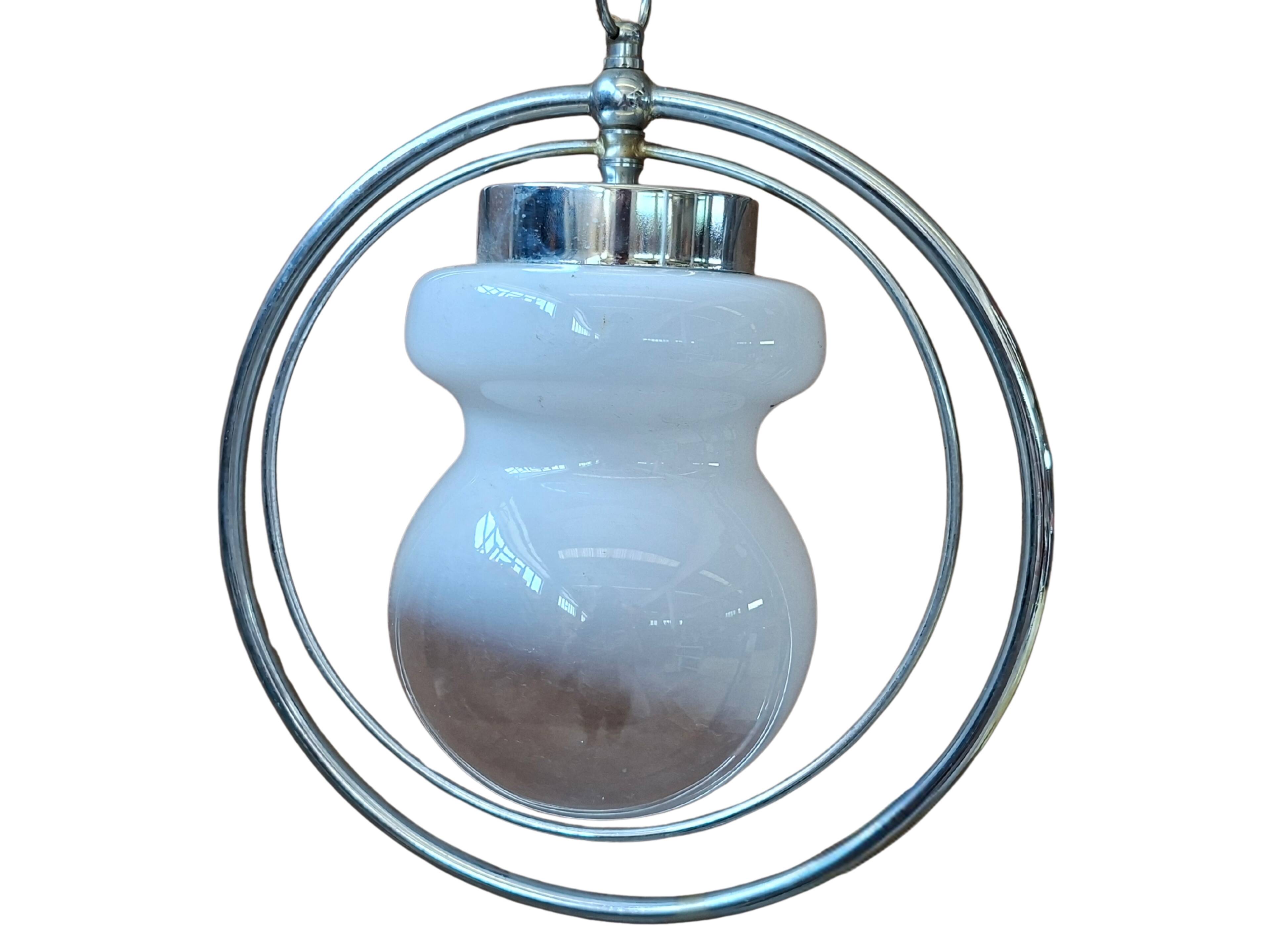 Suspension Vintage Space Age – Design des années 70 – Verre opalin et chrome