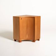 Cabinet d'angle en orme scandinave, milieu du siècle