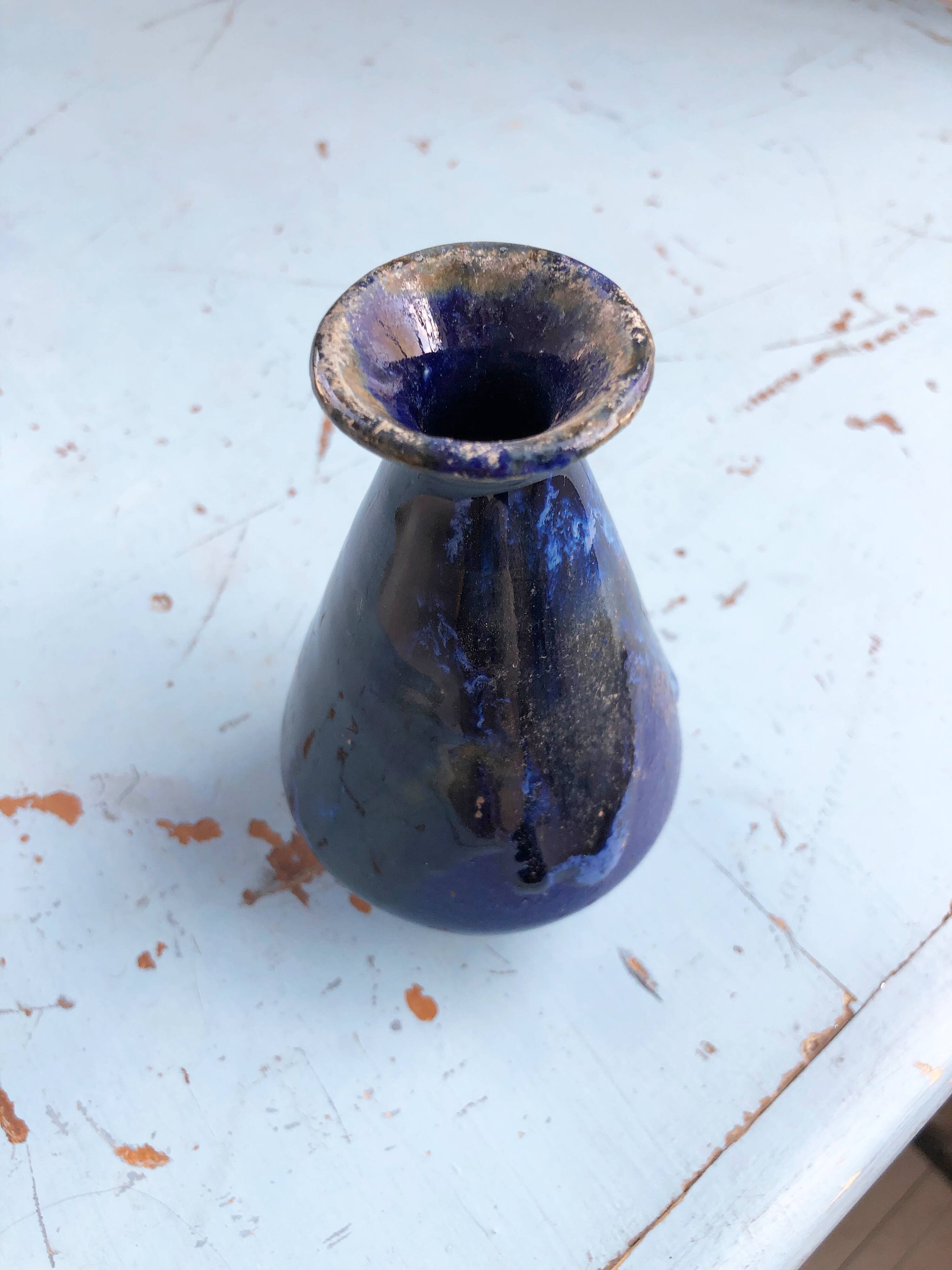 Blue vase XS signed jeb