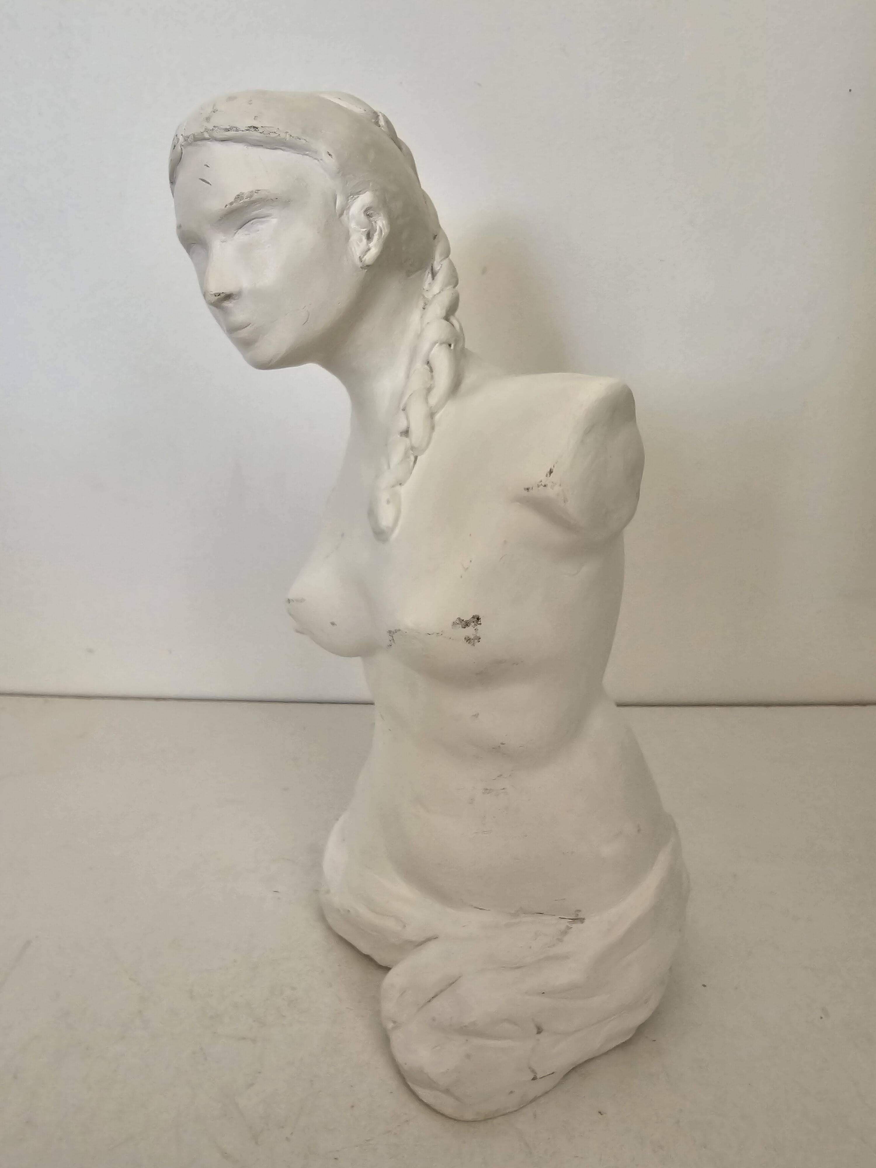 Sculpture plaster statue in the academic style representing the Venus de Milo Signed Dom