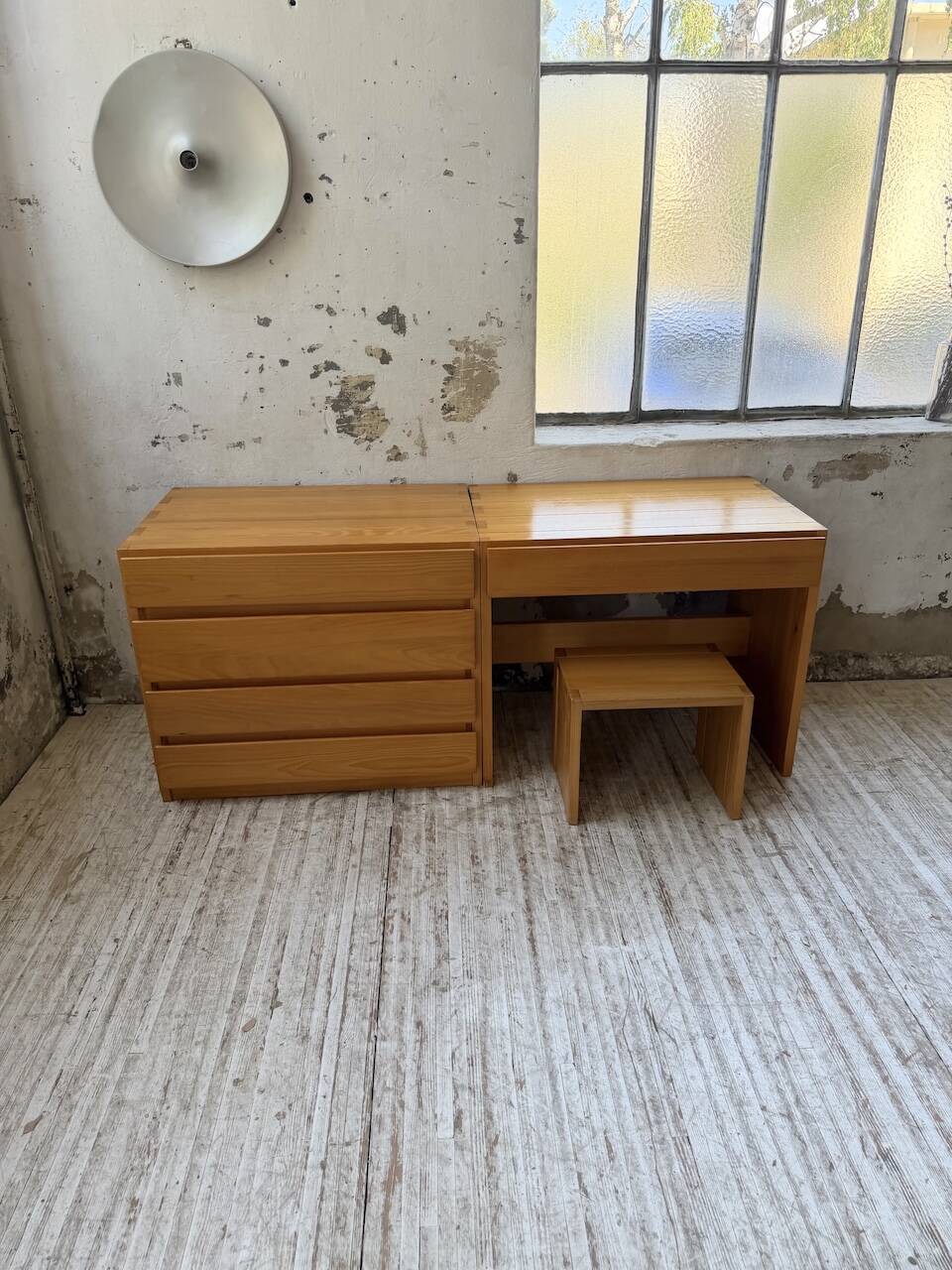 Bureau + commode + tabouret pin Maison Regain Savoie