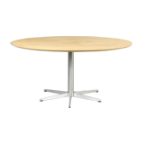Arne Jacobsen dining table model A 826