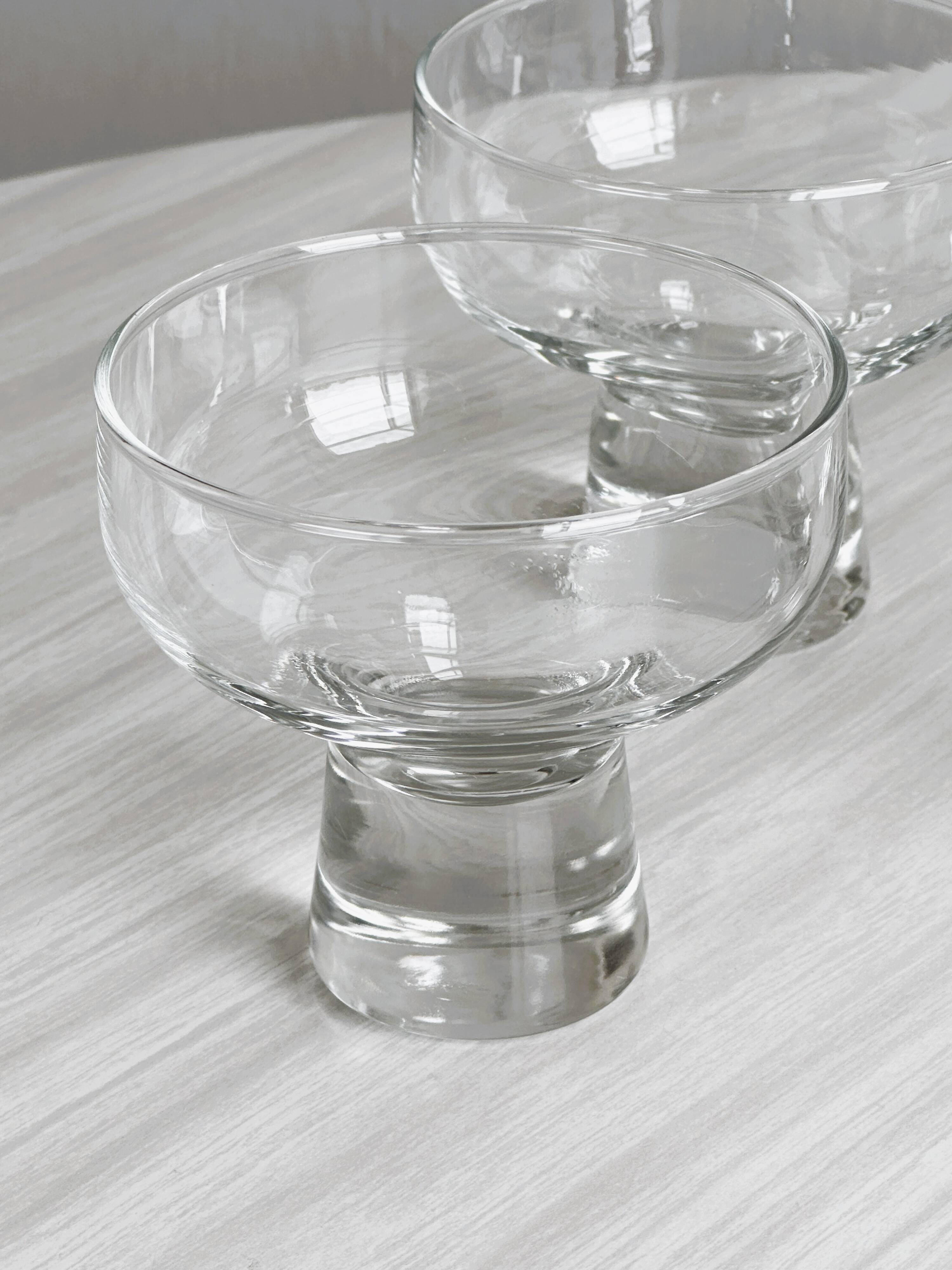 6 clear glass cups