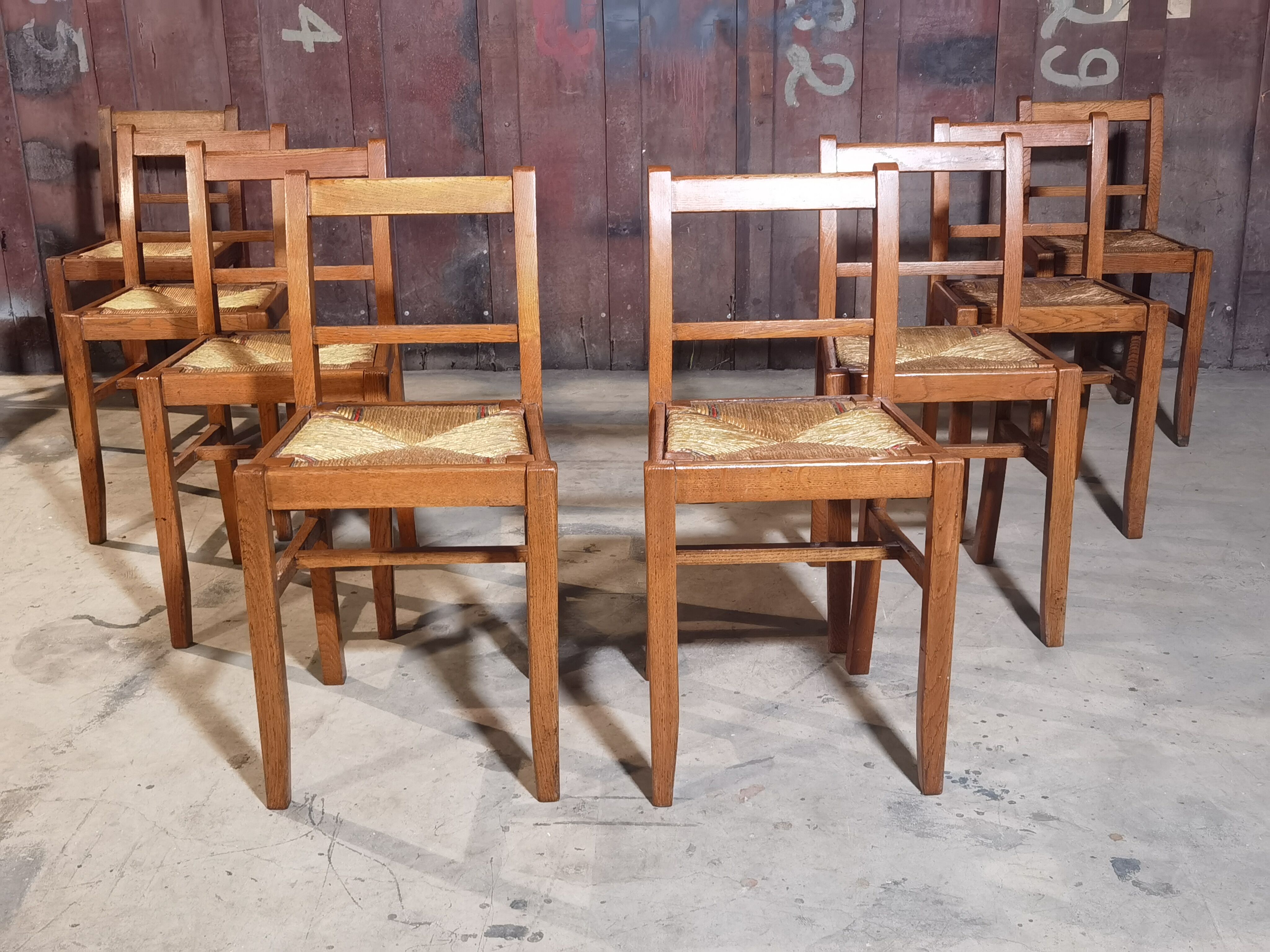 Lot de 8 chaises Reconstruction 1950 Chêne et paille