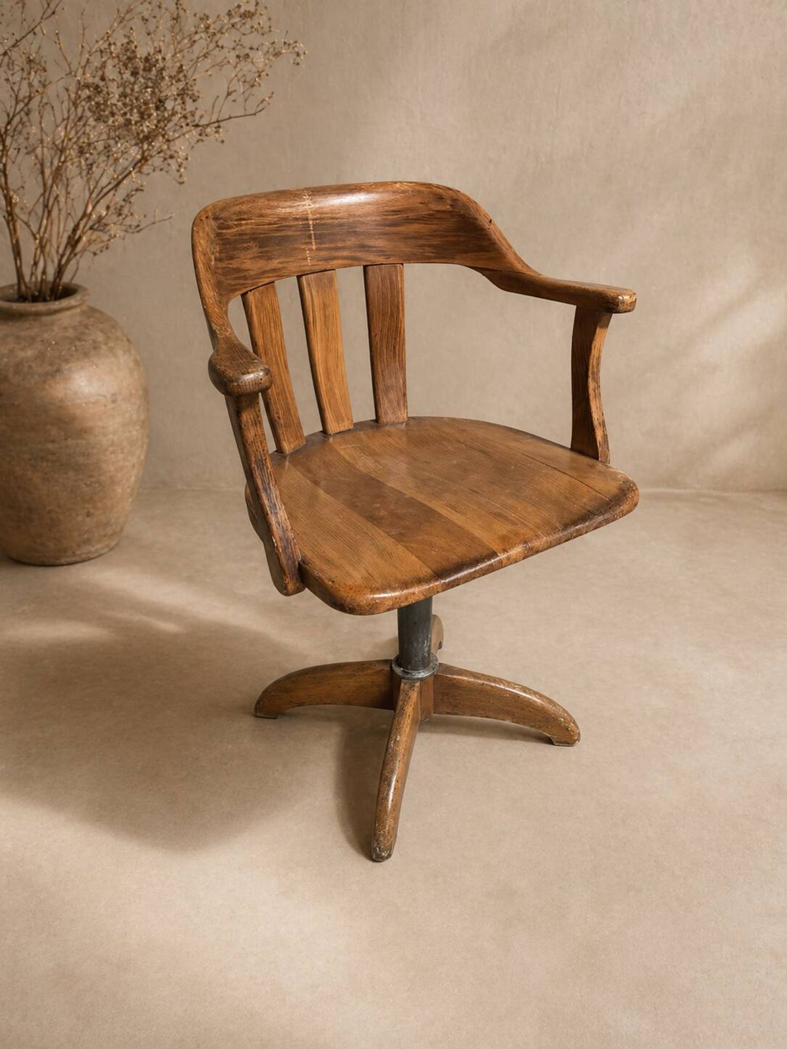 Fauteuil américain noyer 1930