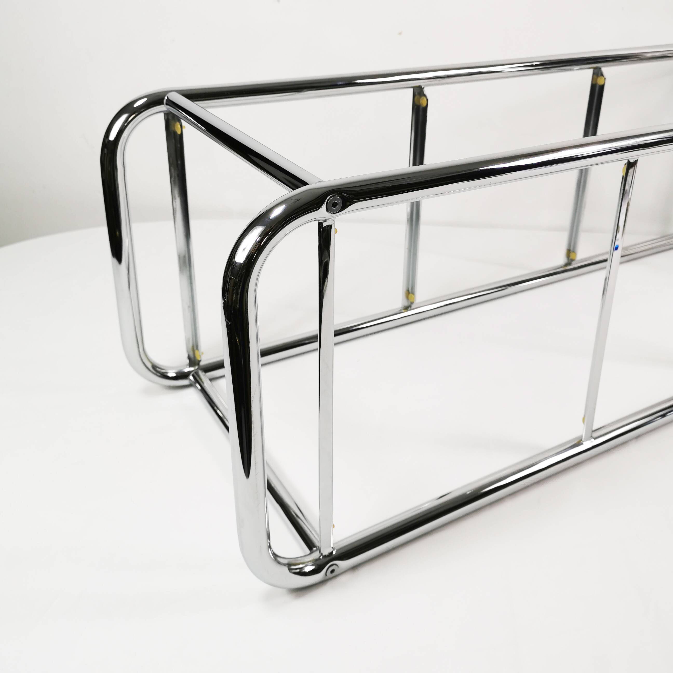 Bauhaus shelf, Italy 1980s.