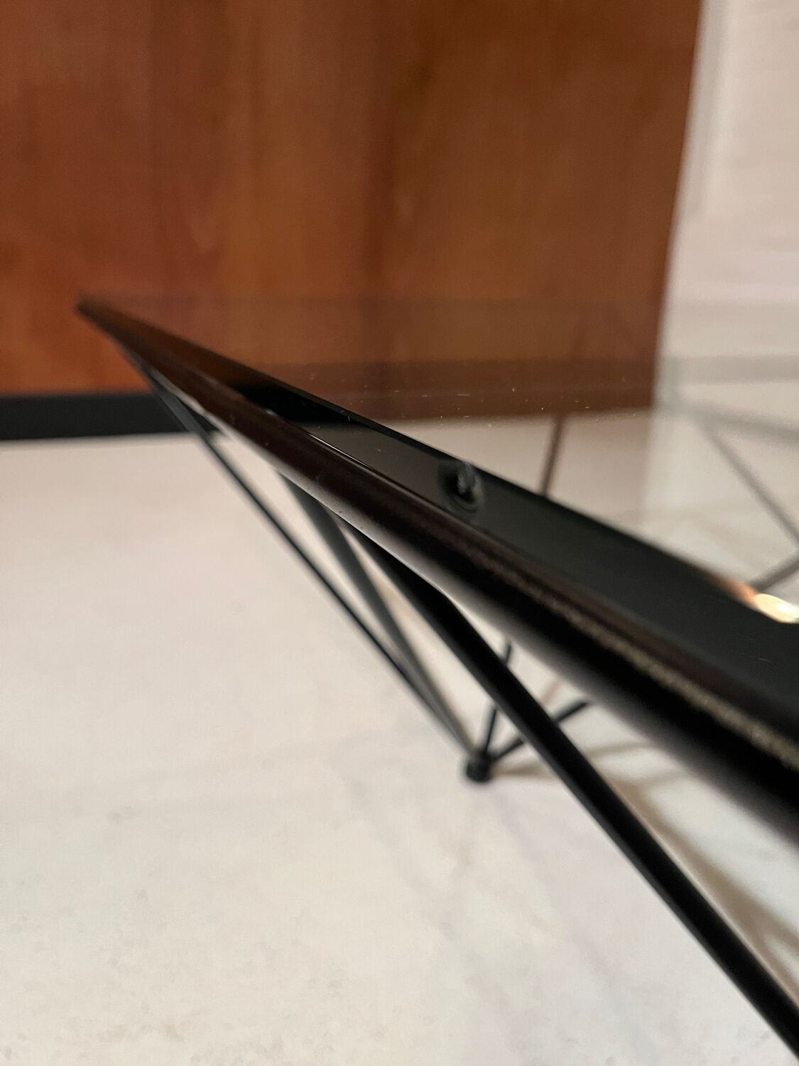 Alanda-style glass and steel coffee table from 1990.