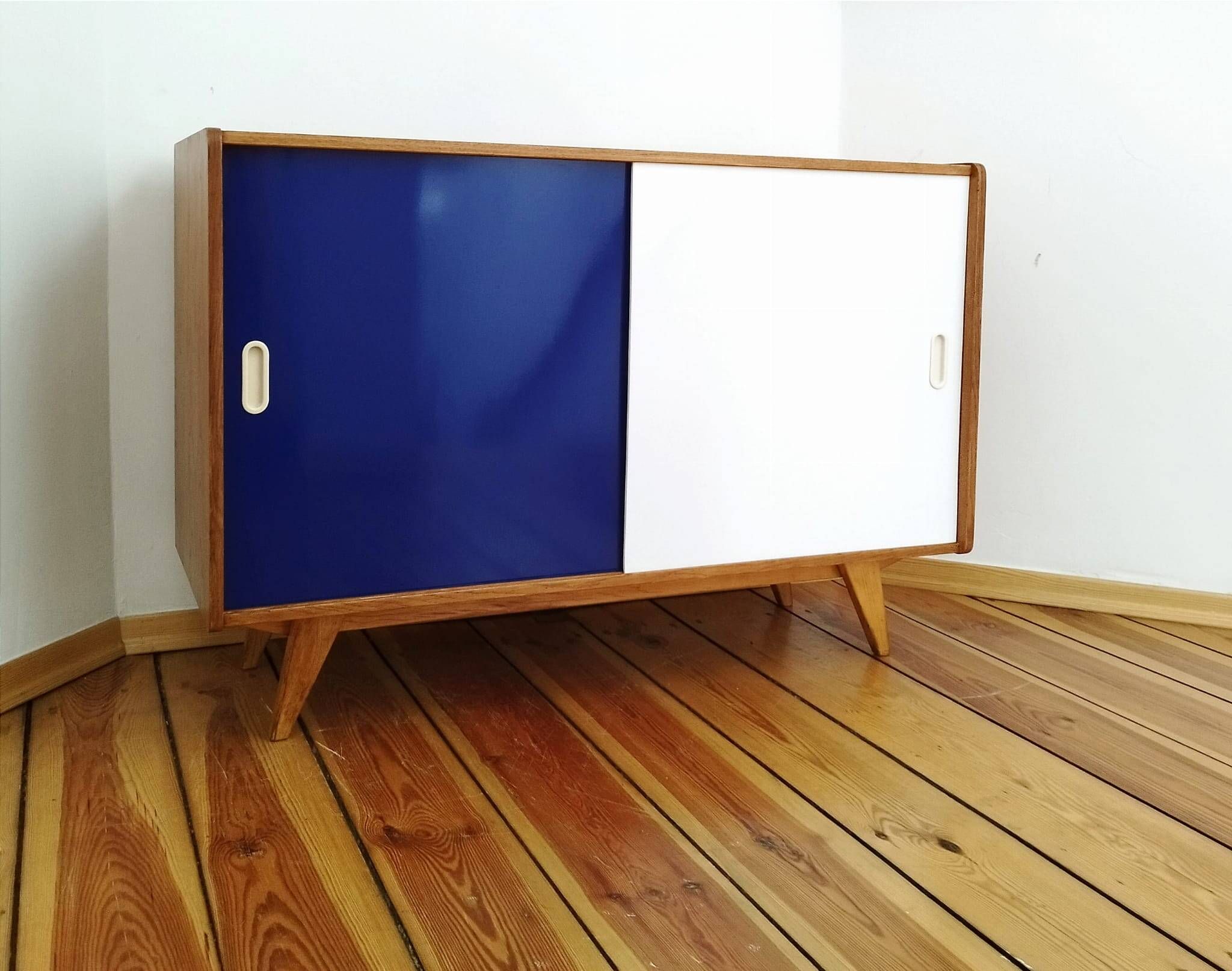 Czechoslovakian Cabinet attributed to J. Jiroutek for Interior Prague, 1960s