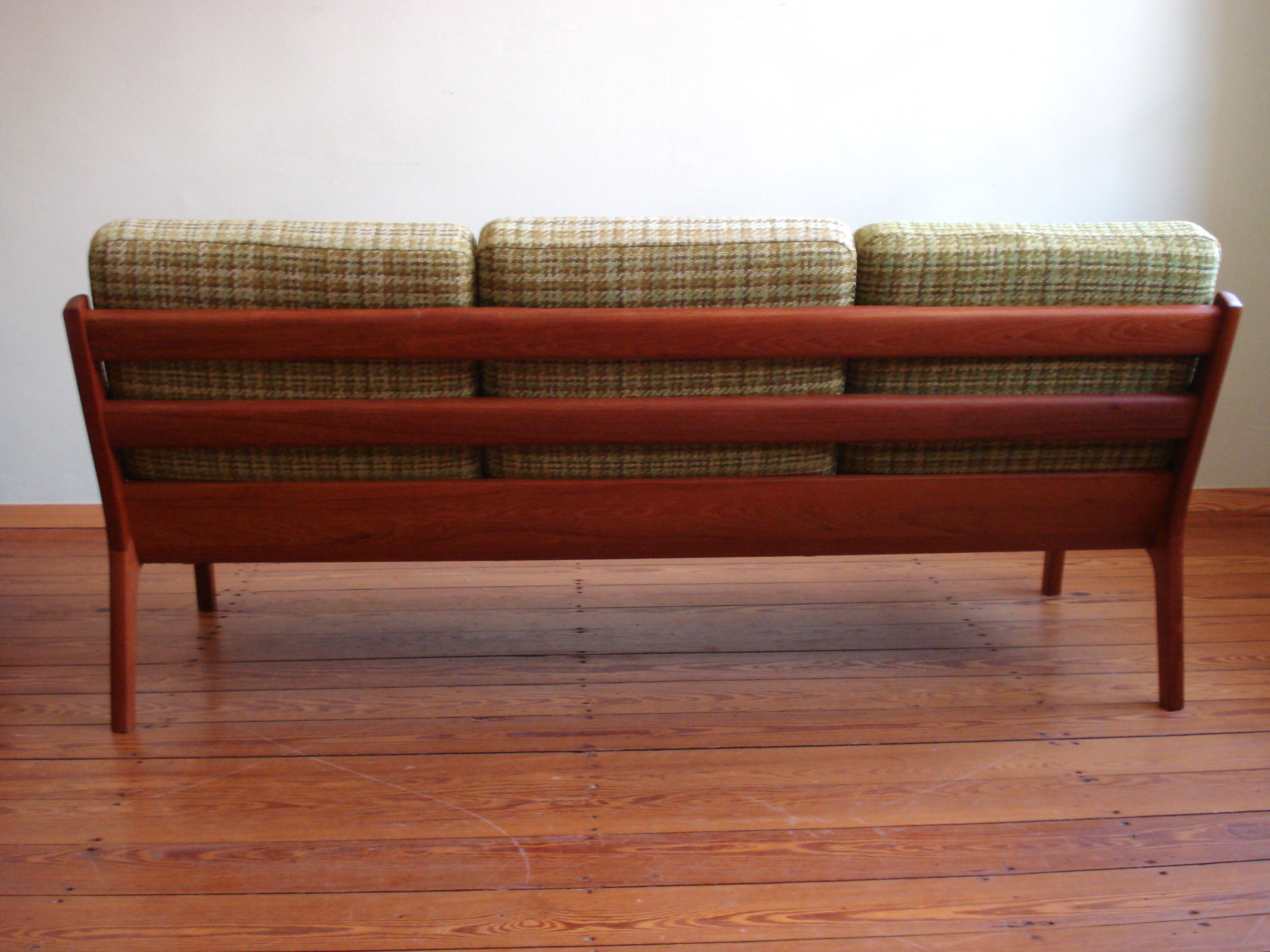 Teck sofa by Ole Wanscher for France & Son, 1960s