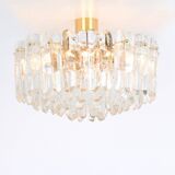 Magnificent luminaire in gilded brass and crystal glass Palazzo, Kalmar, Austria, 1970.