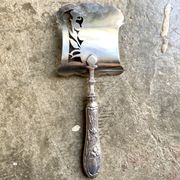 Silver TG monogrammed asparagus shovel by Félix Malique, late nineteenth century