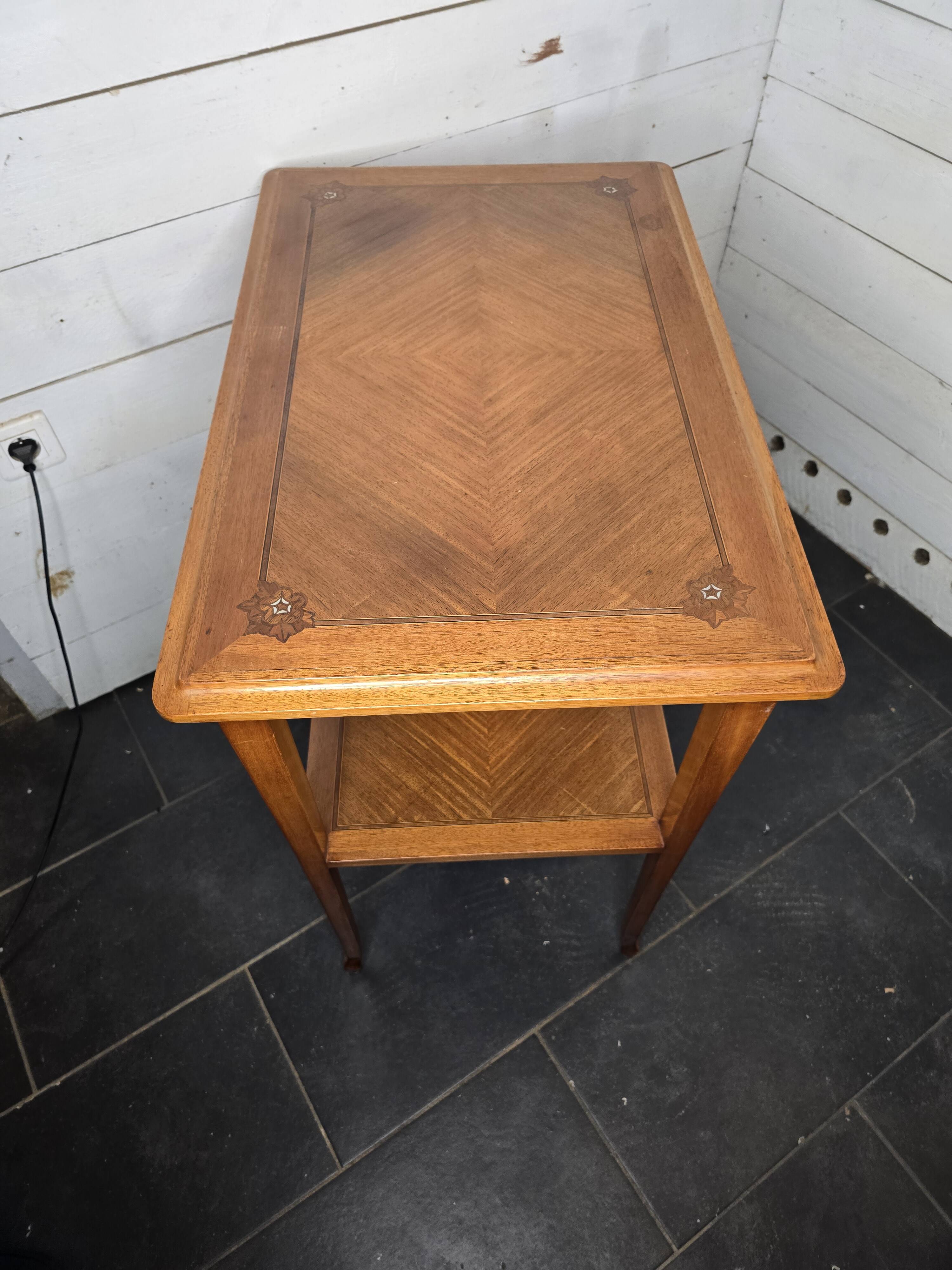 Louis Majorelle Art Nouveau mahogany side table, 1920