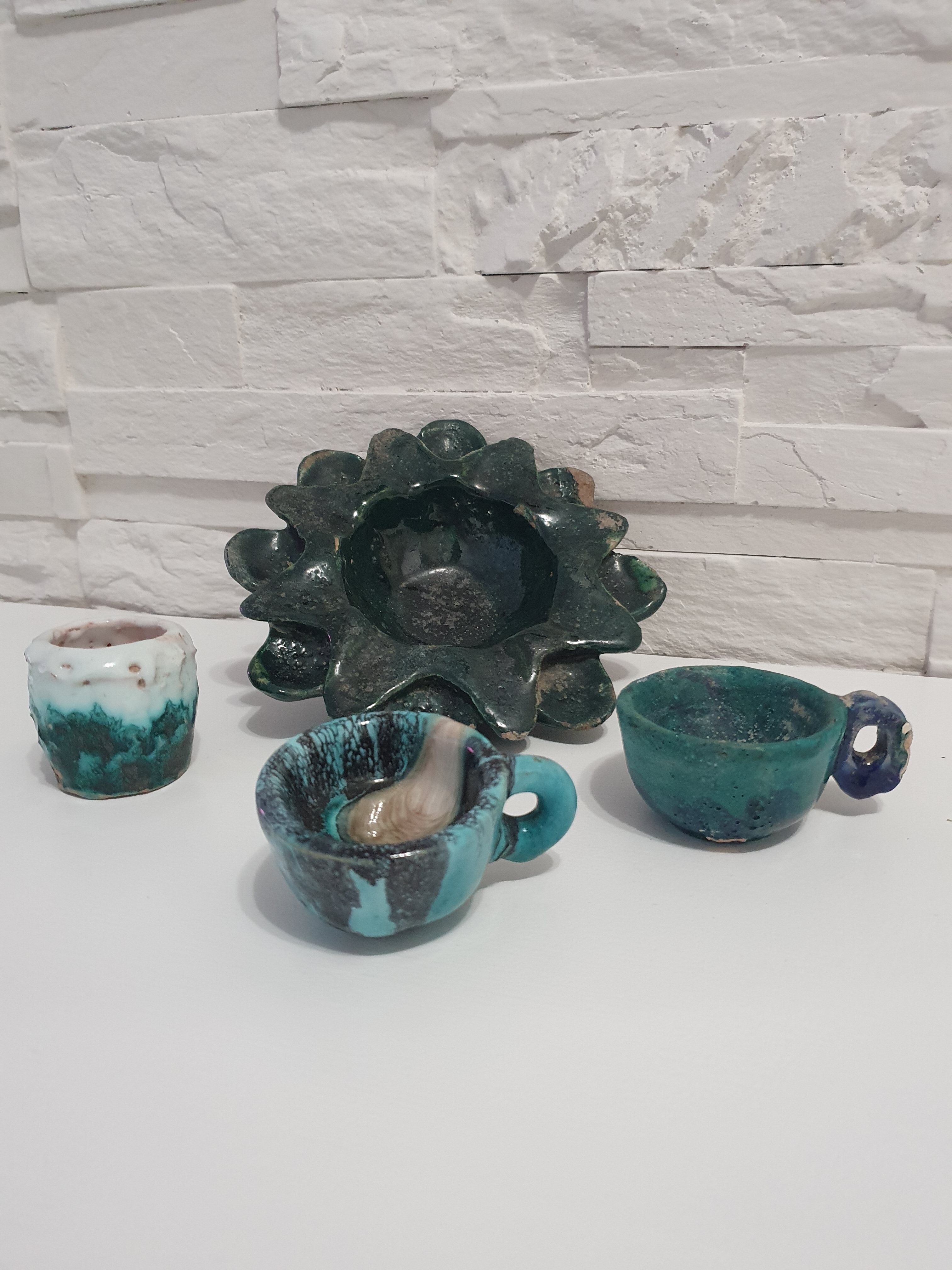 Ceramic lot signed Alice Colonieu