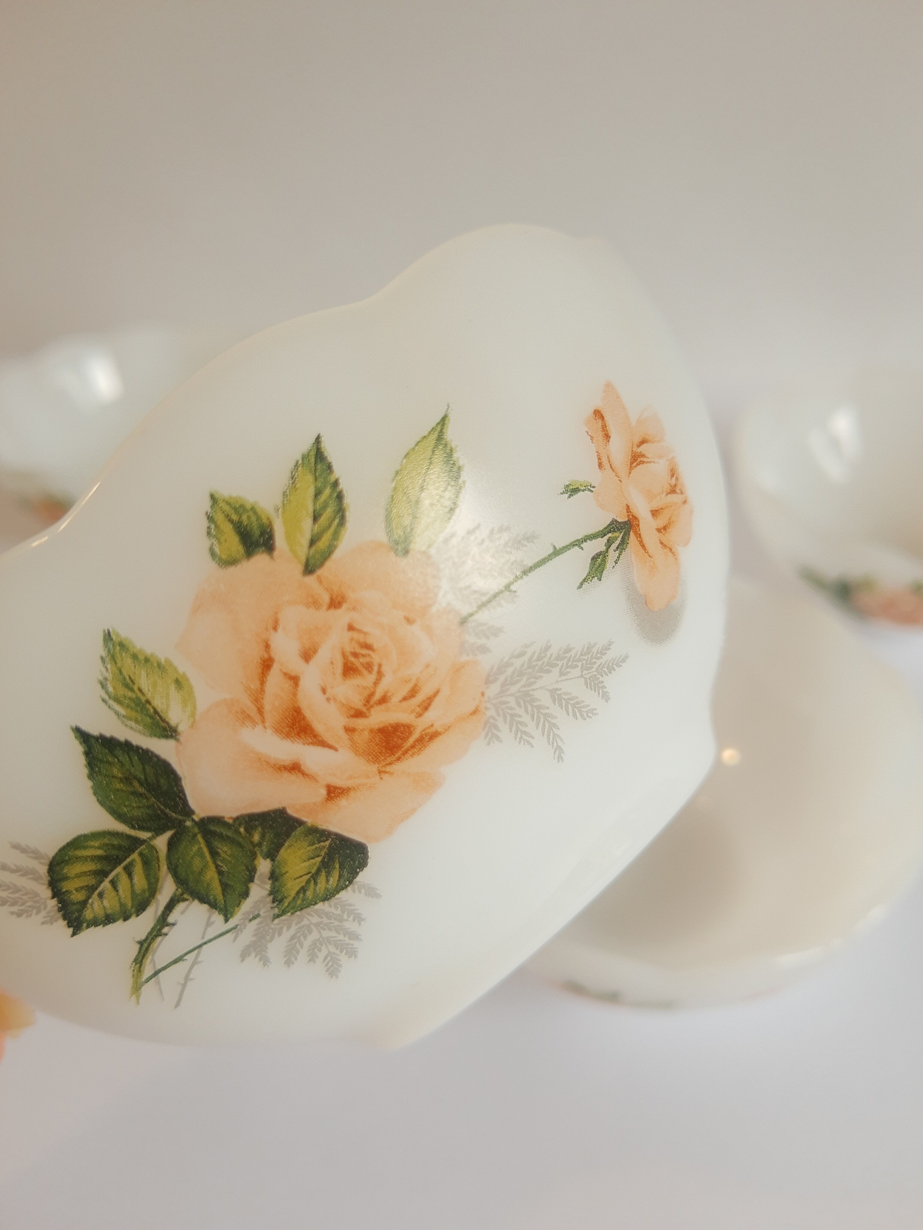 Set of 5 ramekins opaline Arcopal France roses 60s vintage