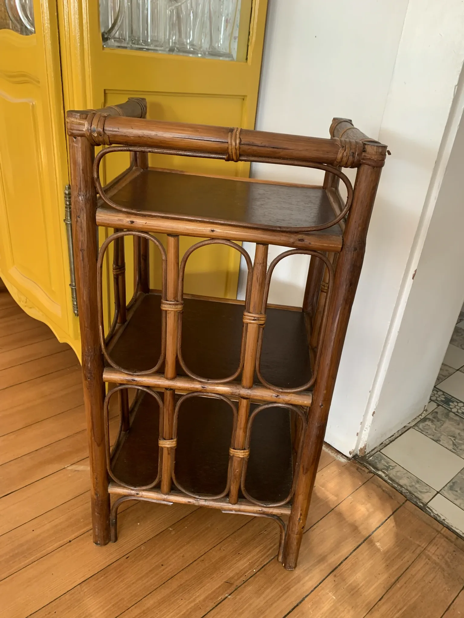 Charming Vintage Shelf in Rattan and Bamboo (3 tiers)