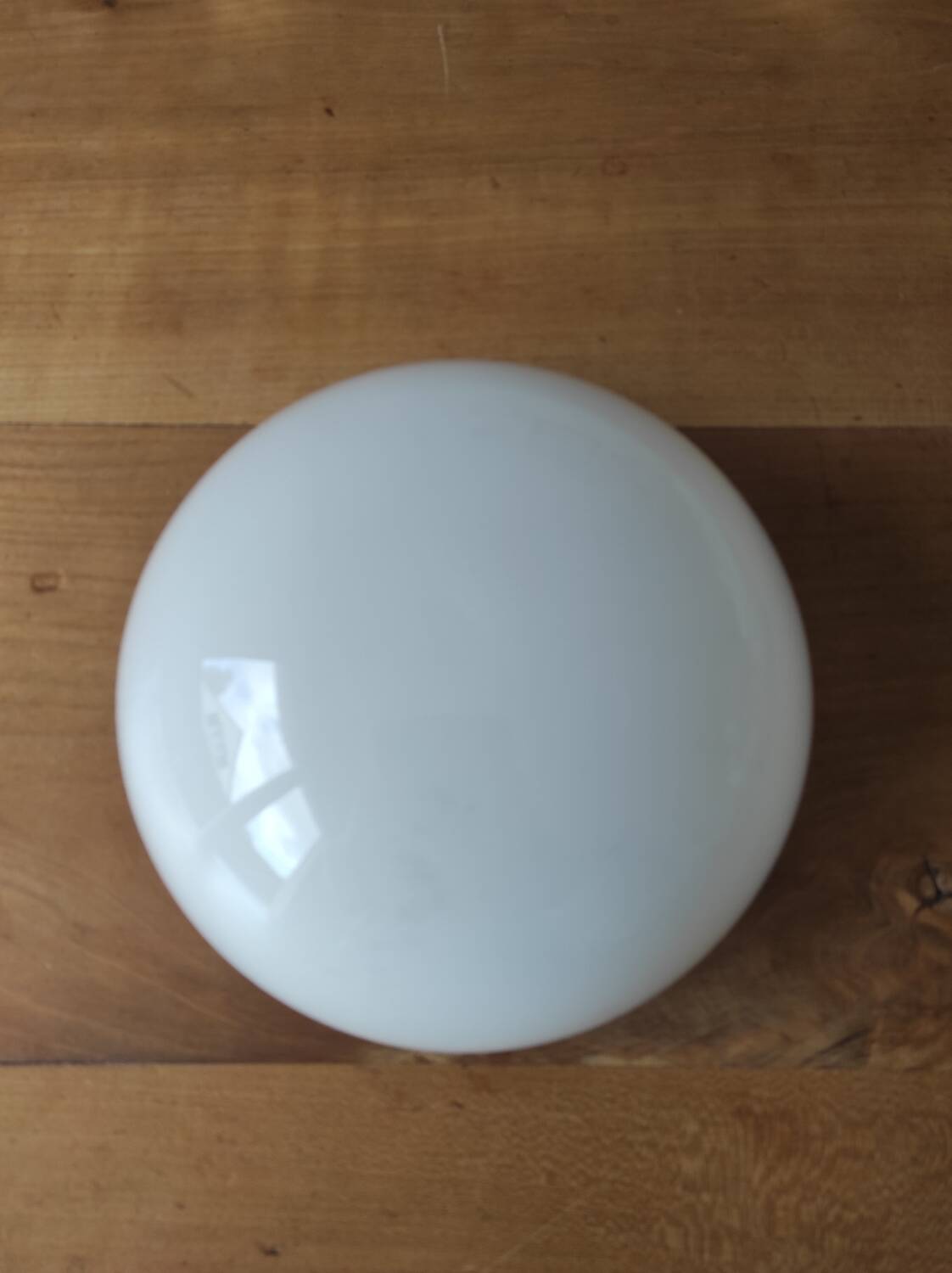 white opaline demi-globe 10 cm high