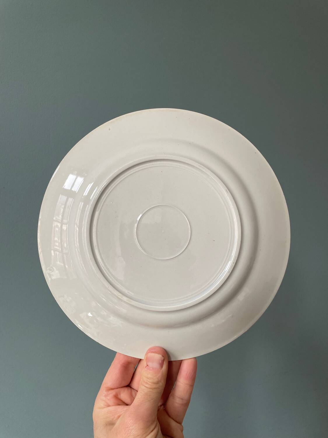 Series of 10 vintage Badonviller earthenware flat plates