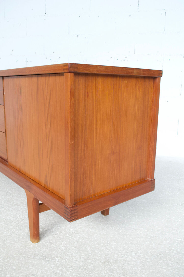 Teak sideboard Henning kjaernulf 60' years K/S mobelbafrik editor