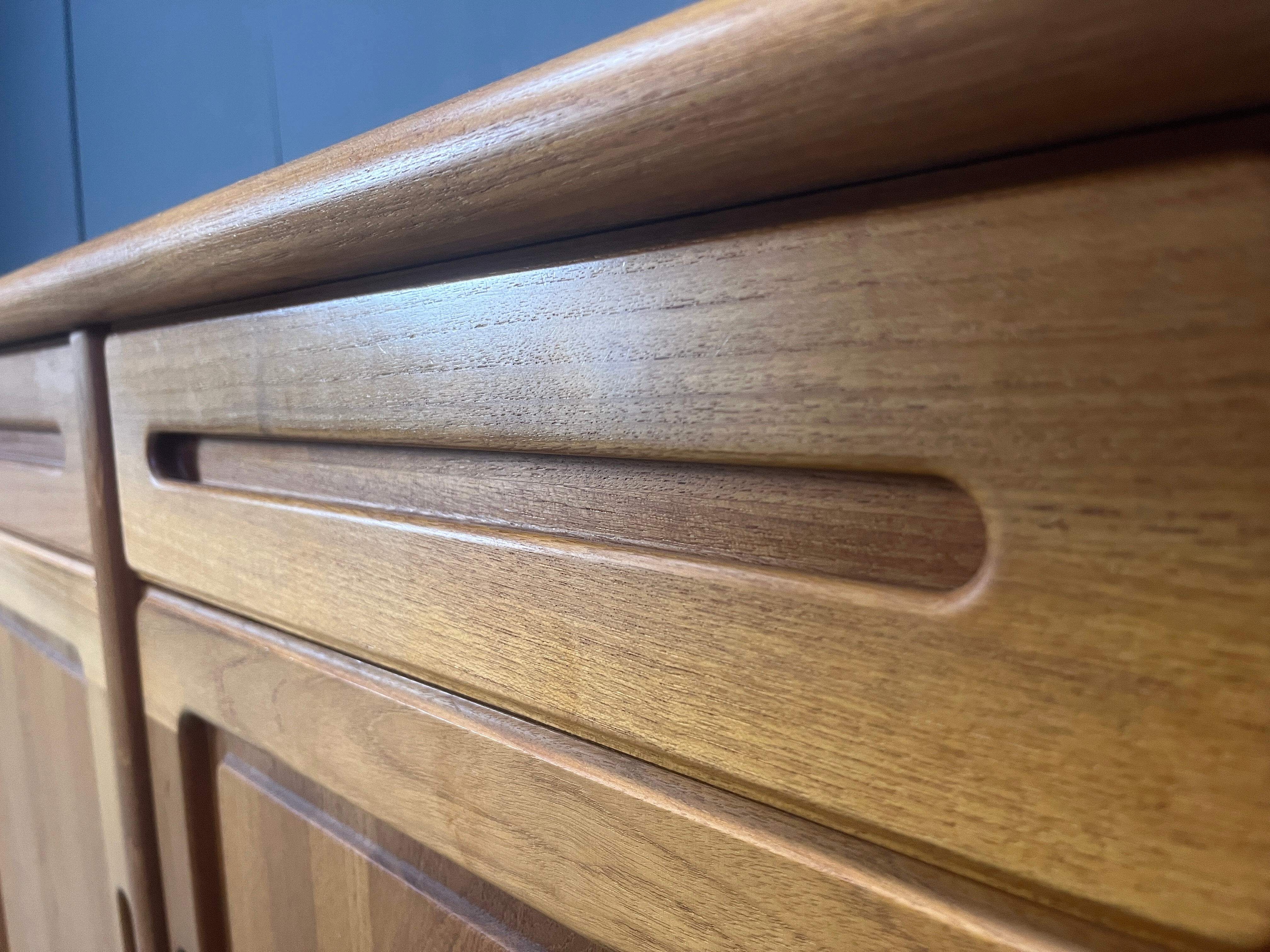 Enfilade scandinave des années 1960 par Dyrlund.