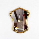 Miroir en bois doré à la feuille