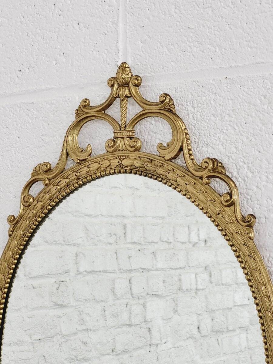 Miroir Médaillon Ovale en Laiton, Italie, 1950s