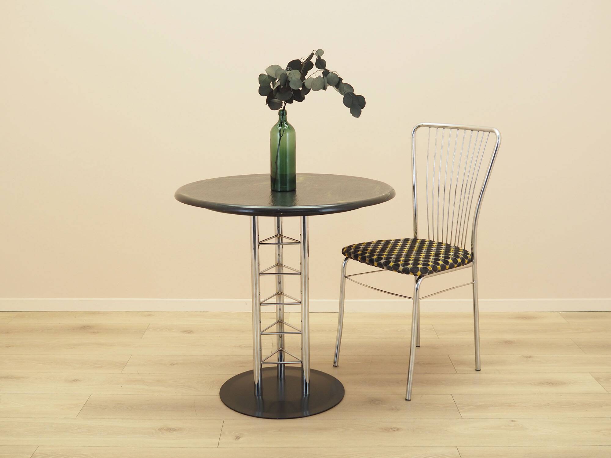 Table d'appoint en treillis italien, années 1970