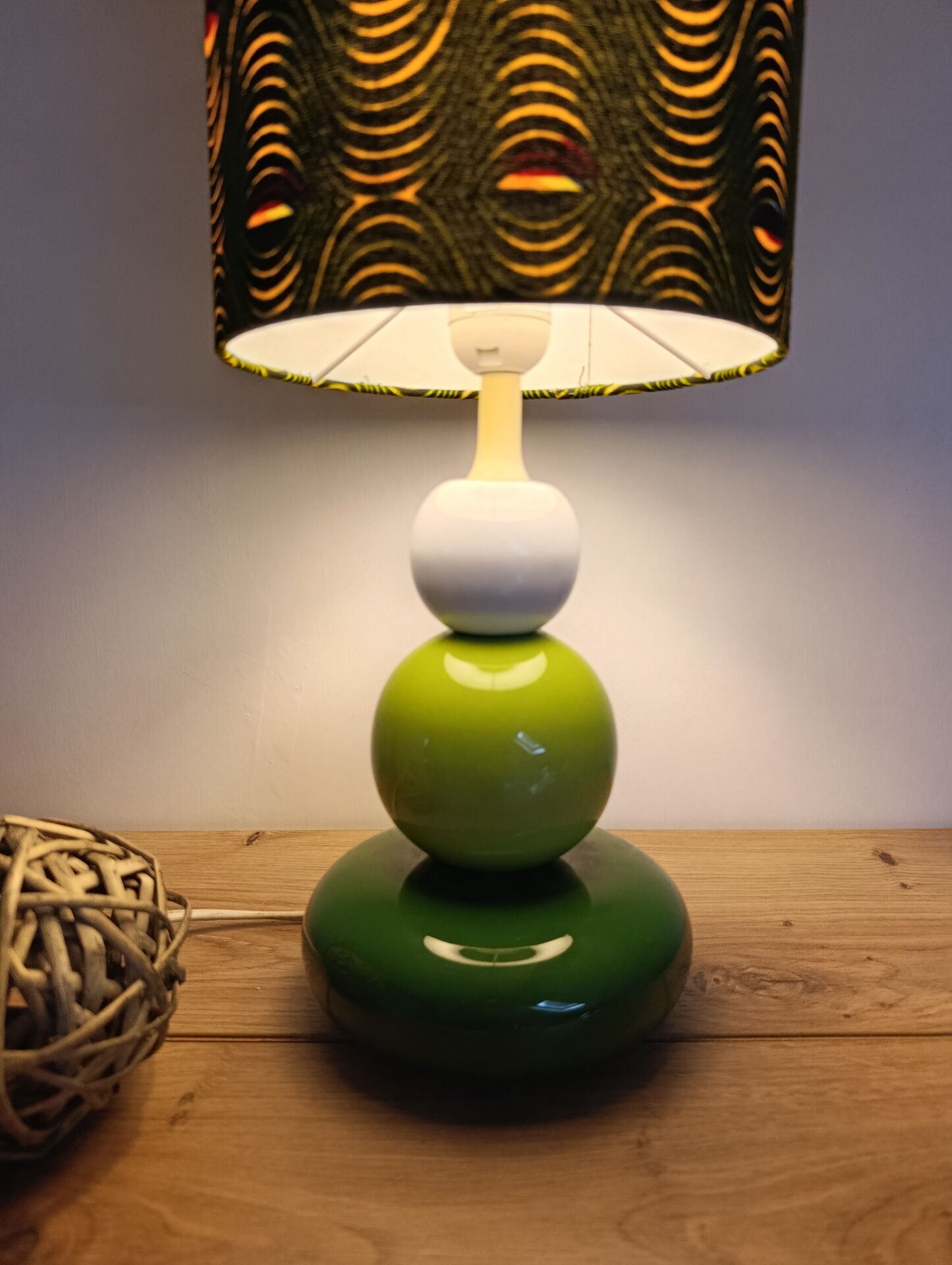 Green totem lamp, vintage afro-pop psychedelic lampshade.