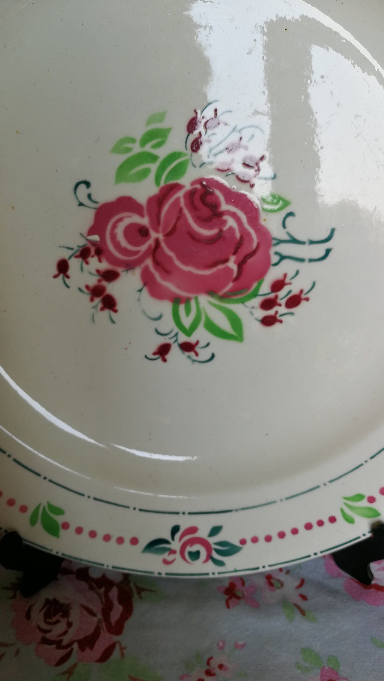 Big dish Boch Brothers fausta ancient rose flowers green stencil