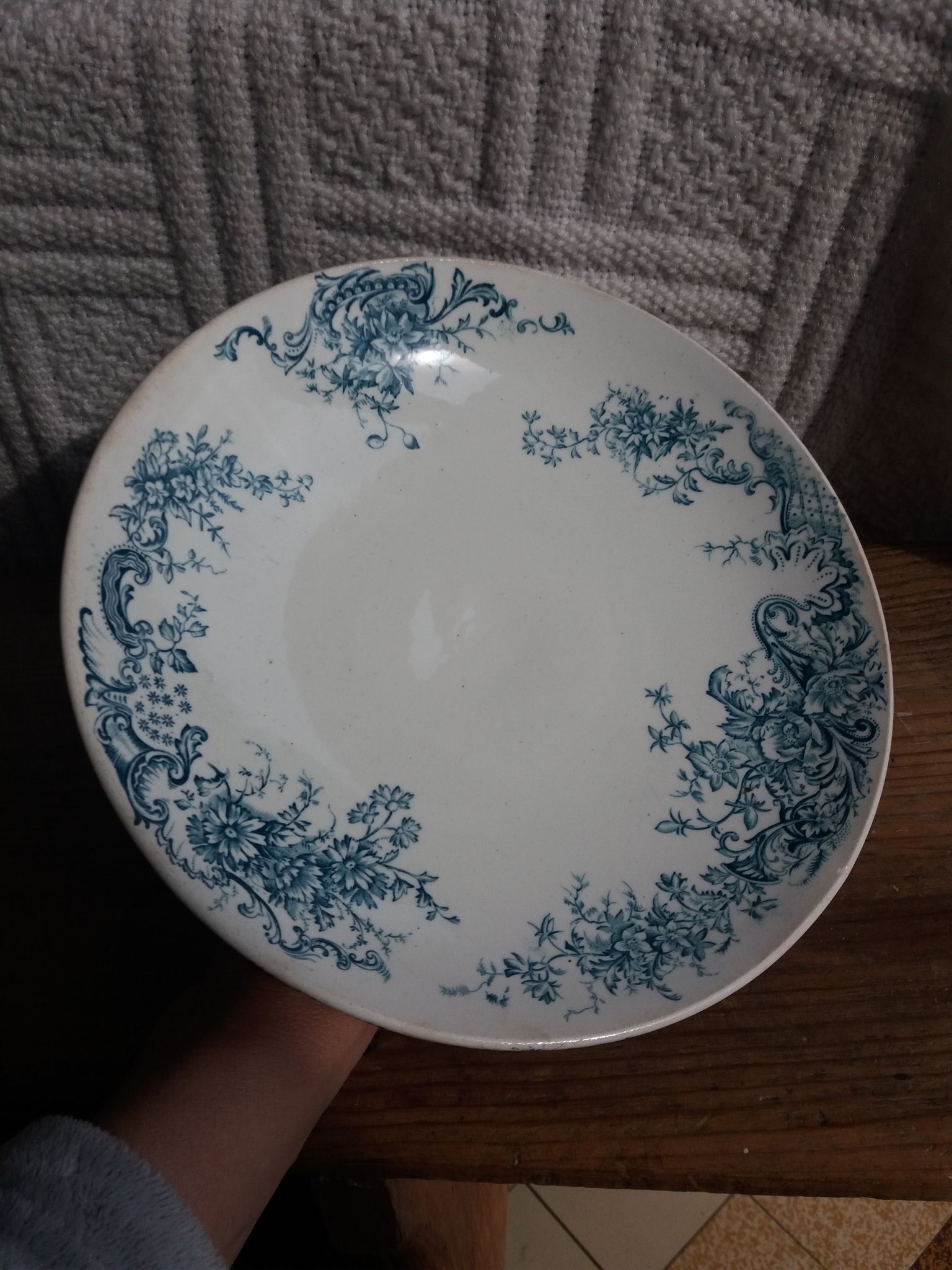 Standing dish 1900 Iron Earth service Anemone