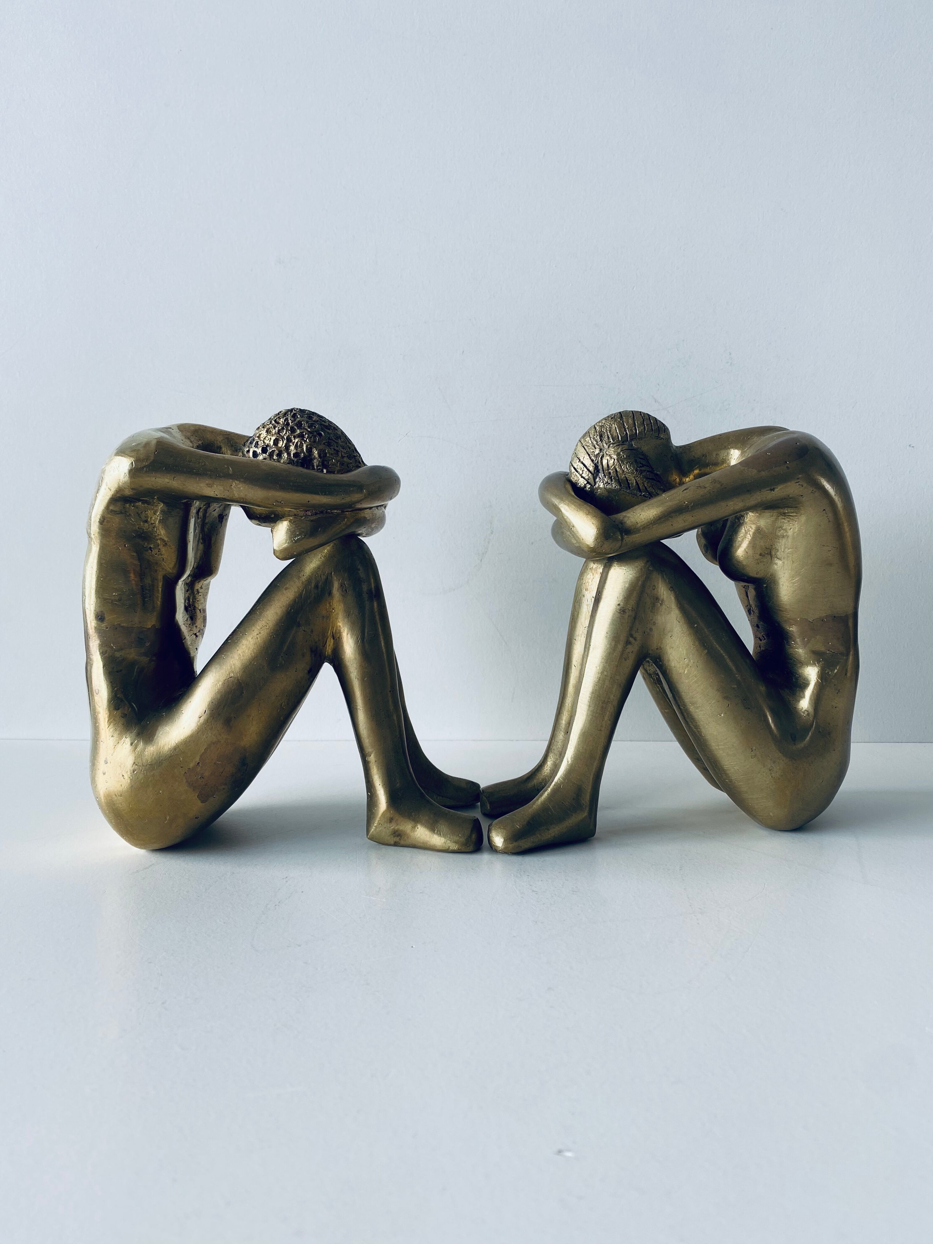Couple carved in gilded bronze