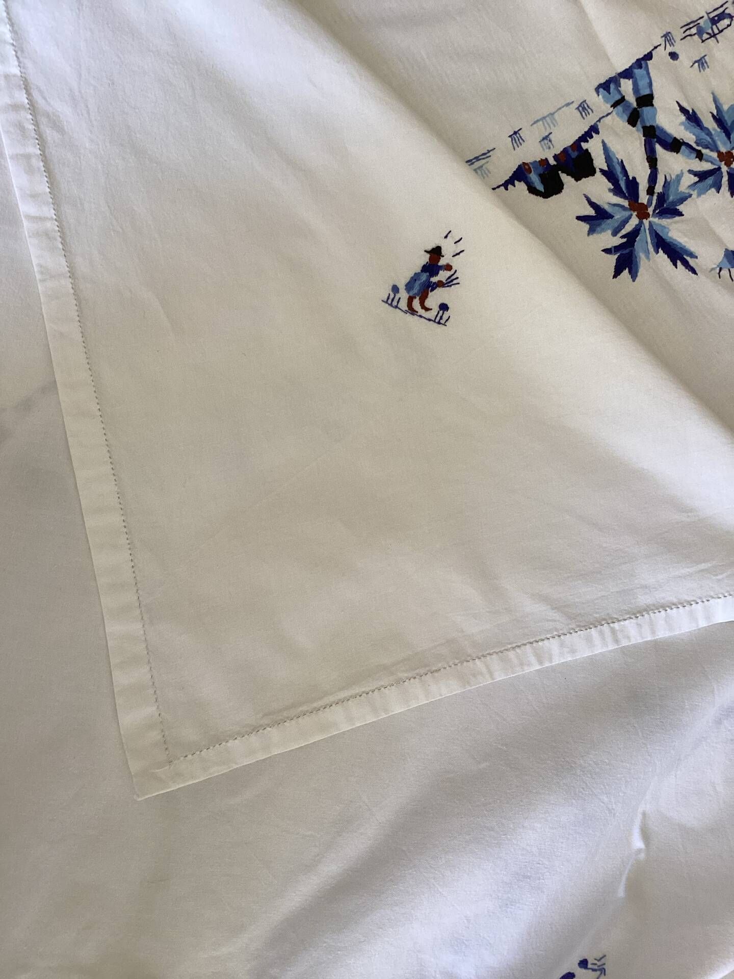 Large Malagasy artisan tablecloth