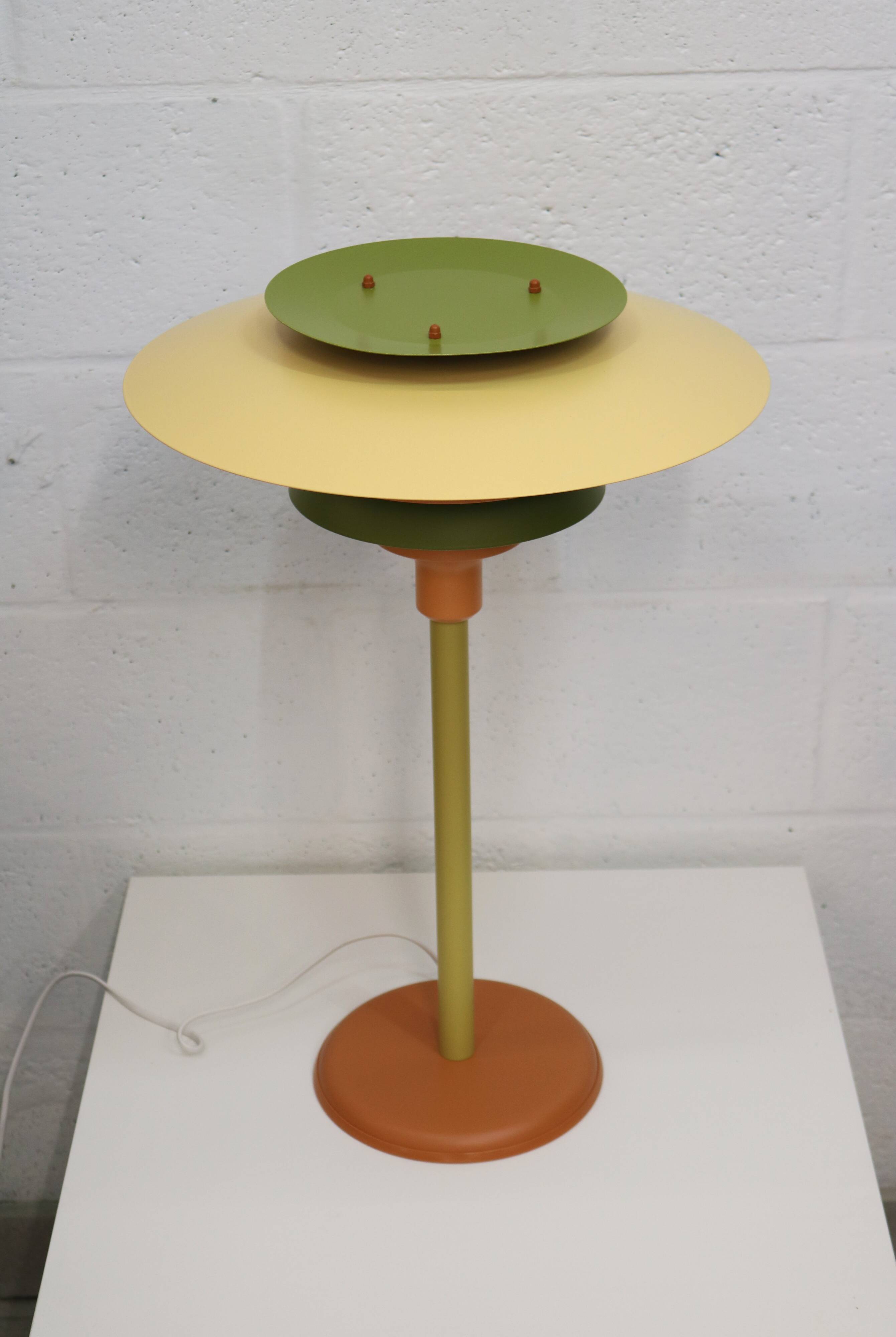 Lampe de bureau danoise unique en rose et vert par Lyskaer - Modèle 2252 -