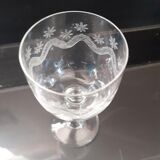 Batch of 9 engraved glasses