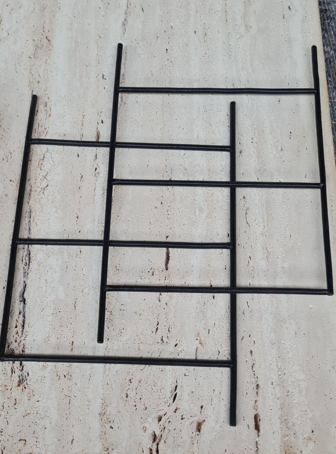 String corner wall shelf