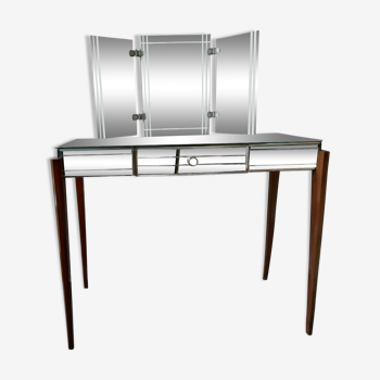 Venetian dressing table