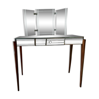 Venetian dressing table