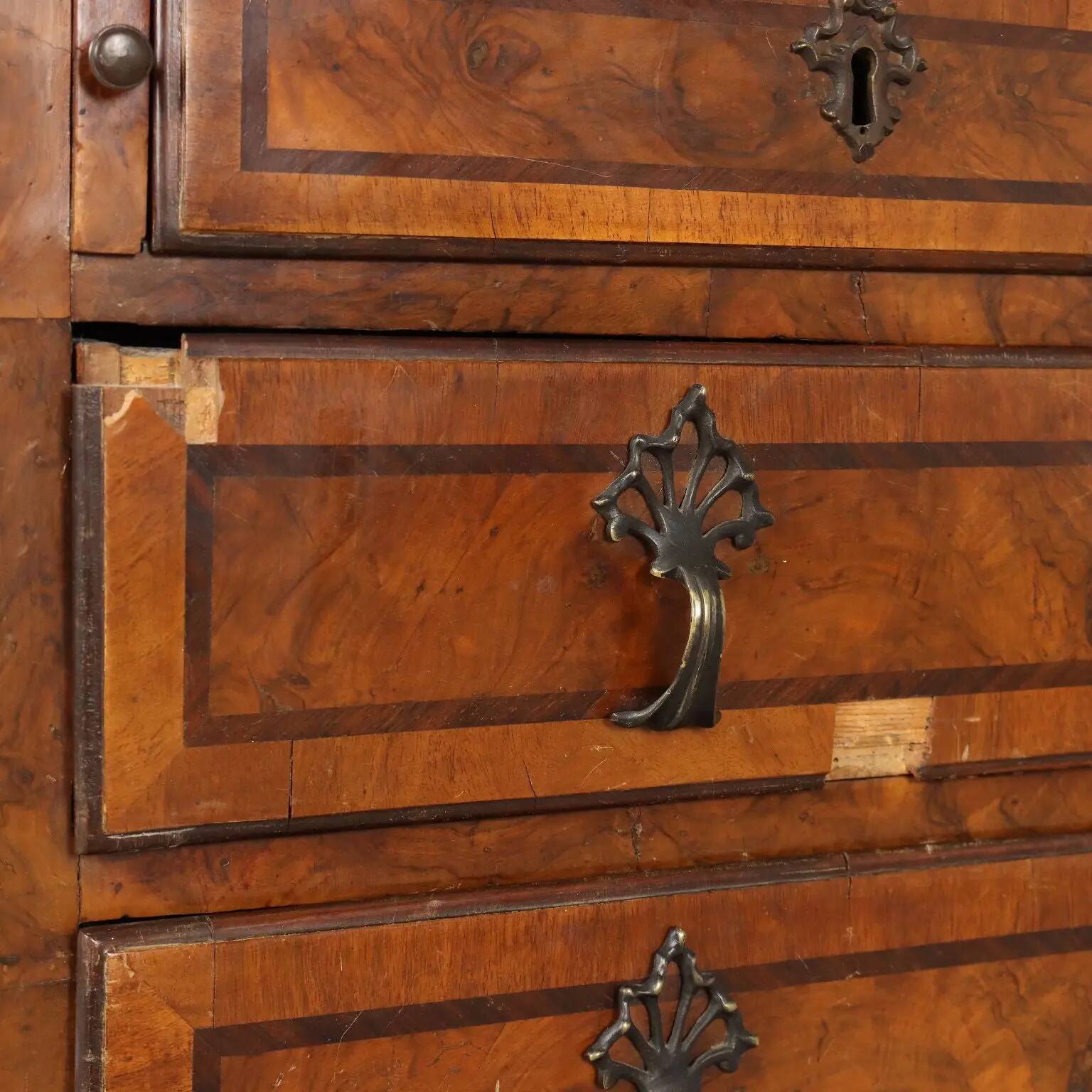 Antique walnut burr drop-leaf cabinet with 8 drawers, Italy, 18th century.