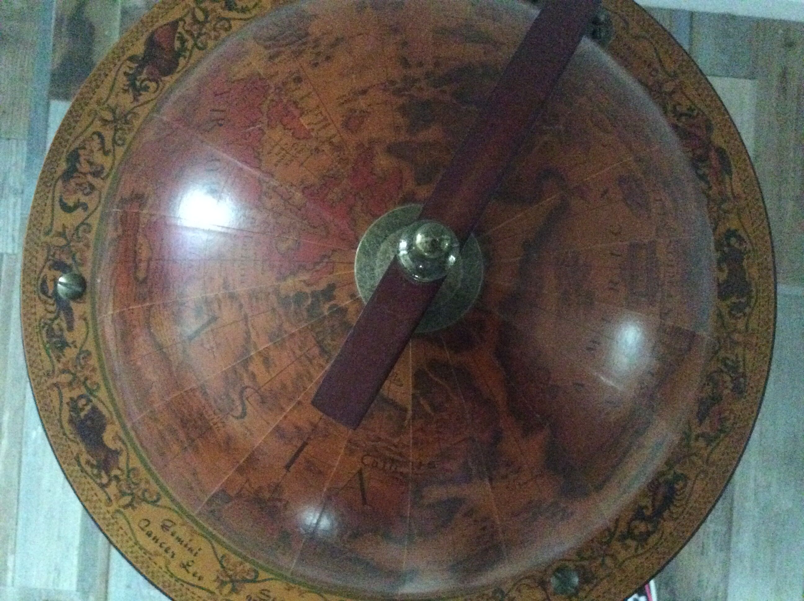 Bar mappemonde vintage des années 70