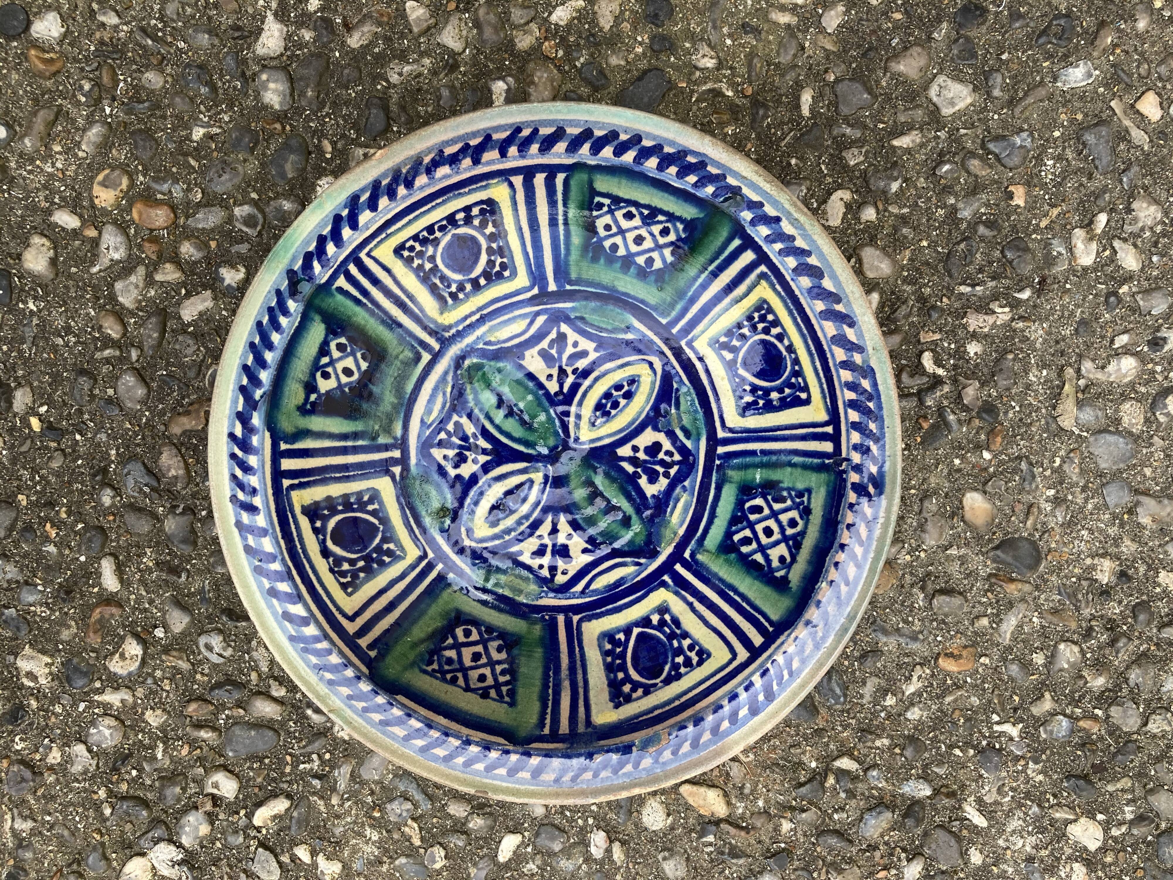 Plat en céramique vintage