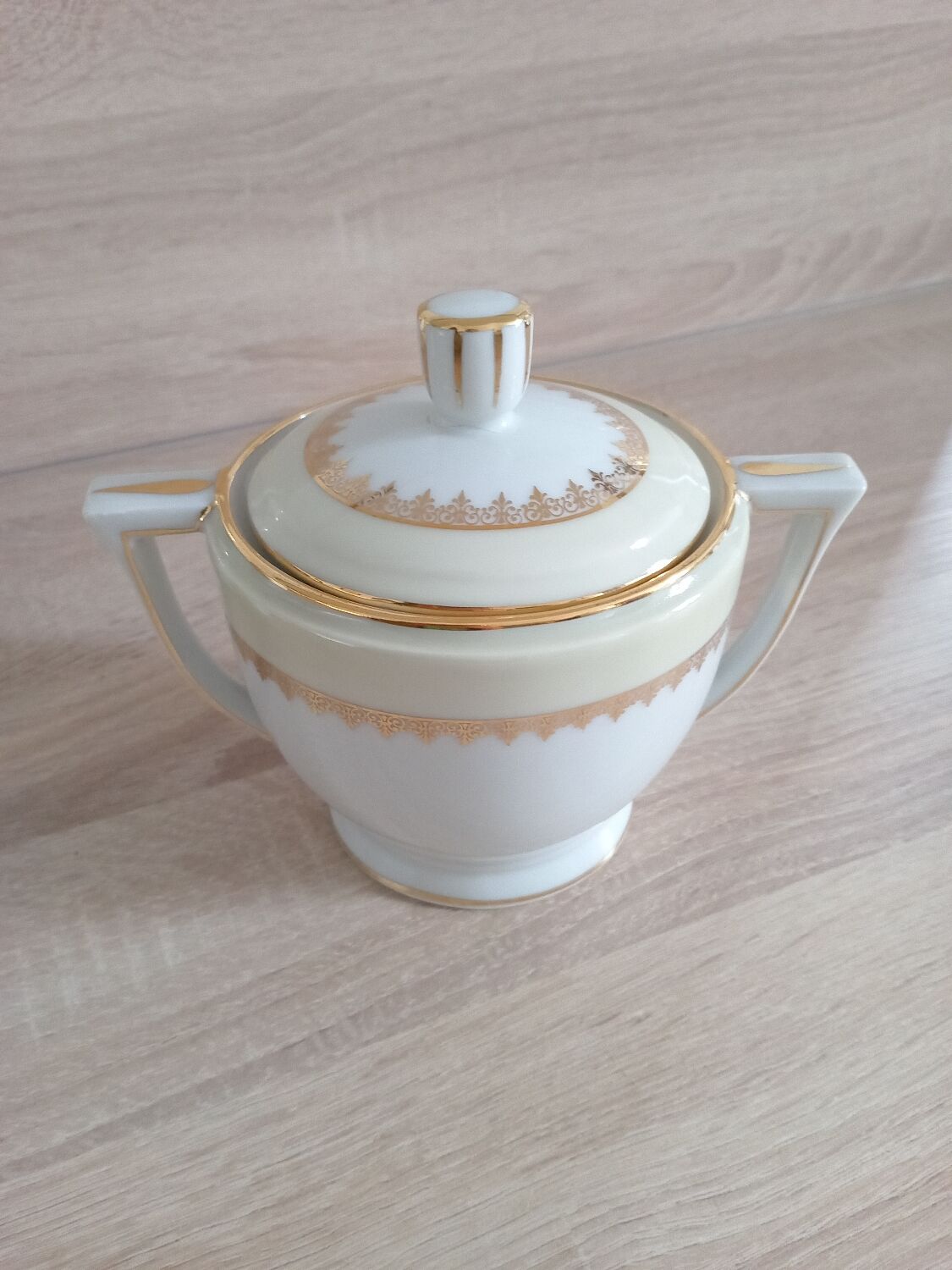 Porcelain coffee maker