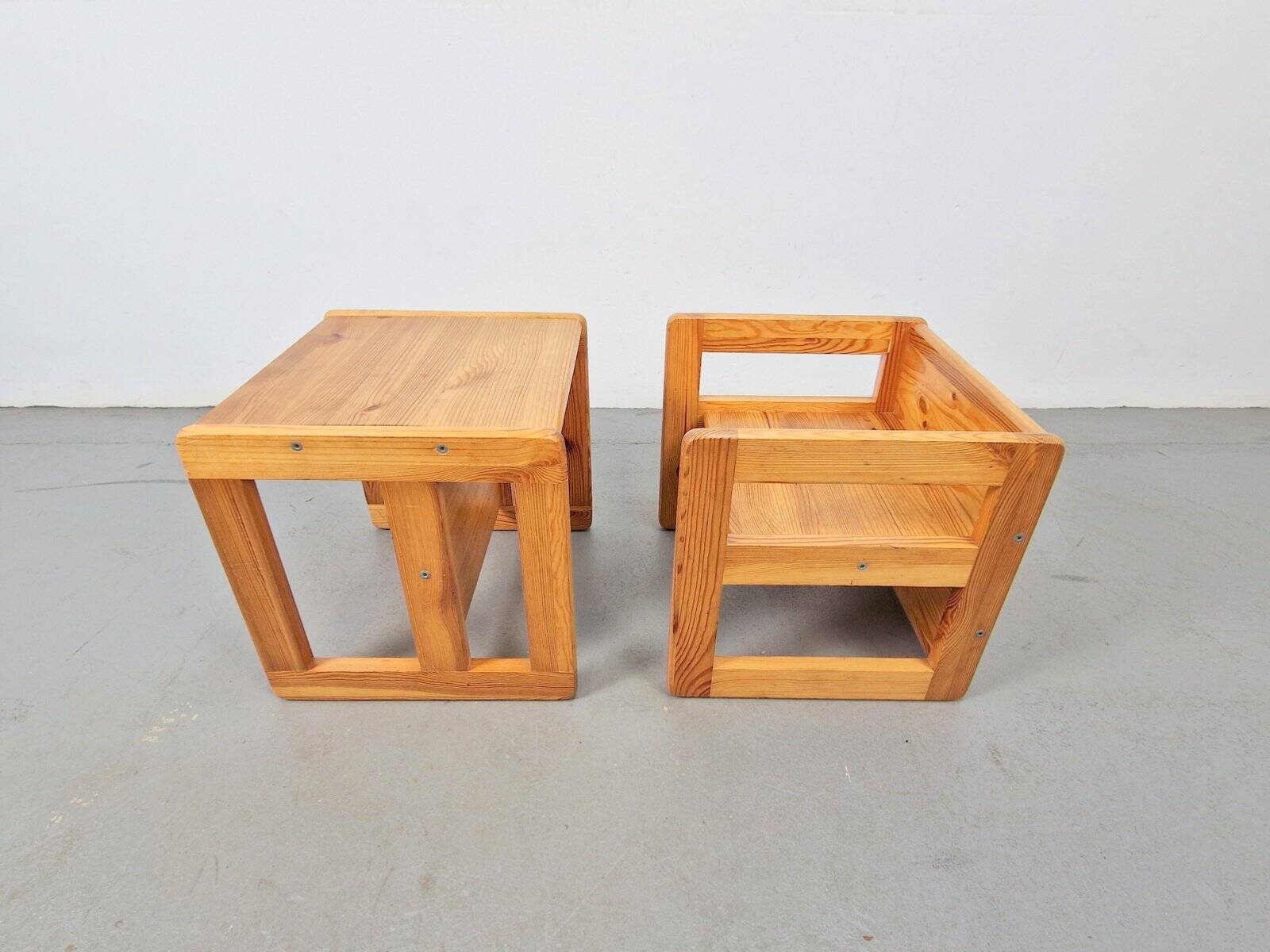 Fauteuils de table pour enfants en pin attribuées à Marcel Gascoin, France, années 1970, ensemble de 2.