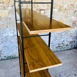 Wall system has 6 Scandinavian modular shelves