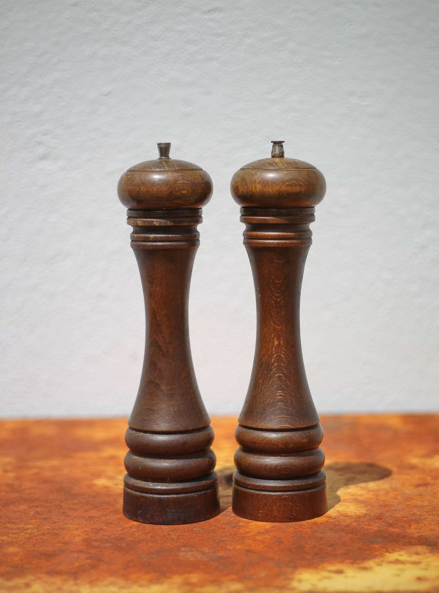Marlux large model salt and pepper shaker, vintage wooden pepper mill and salt shaker