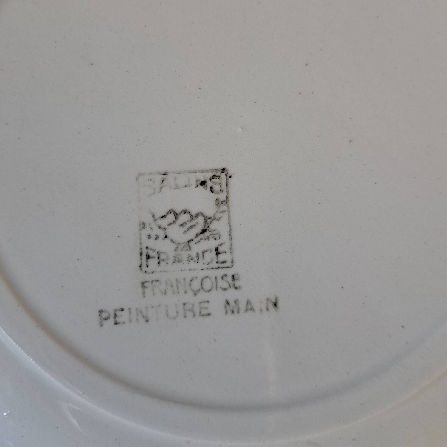 Set of 8 hand-painted dinner plates