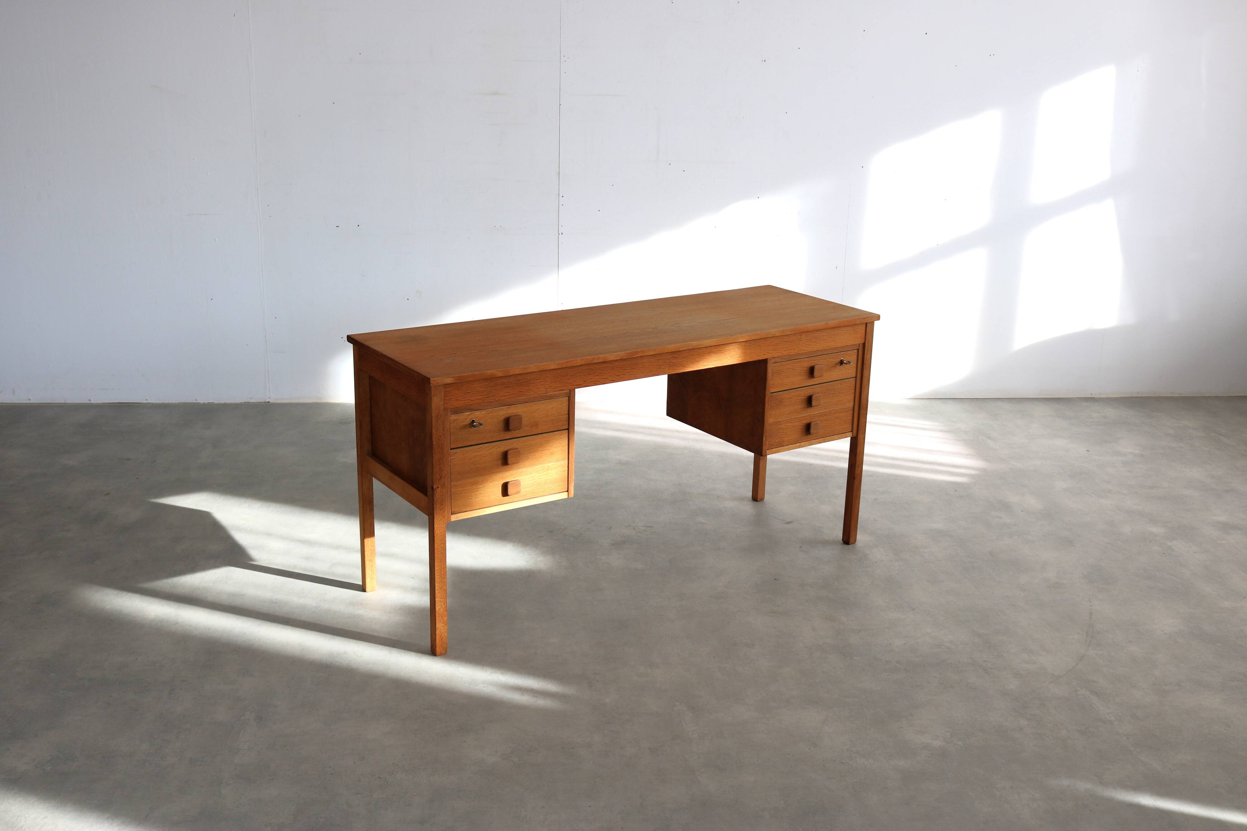vintage desk | office | oak | 60s | danish