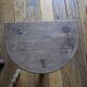 Lot de 3 tabourets tripodes en bois tourné