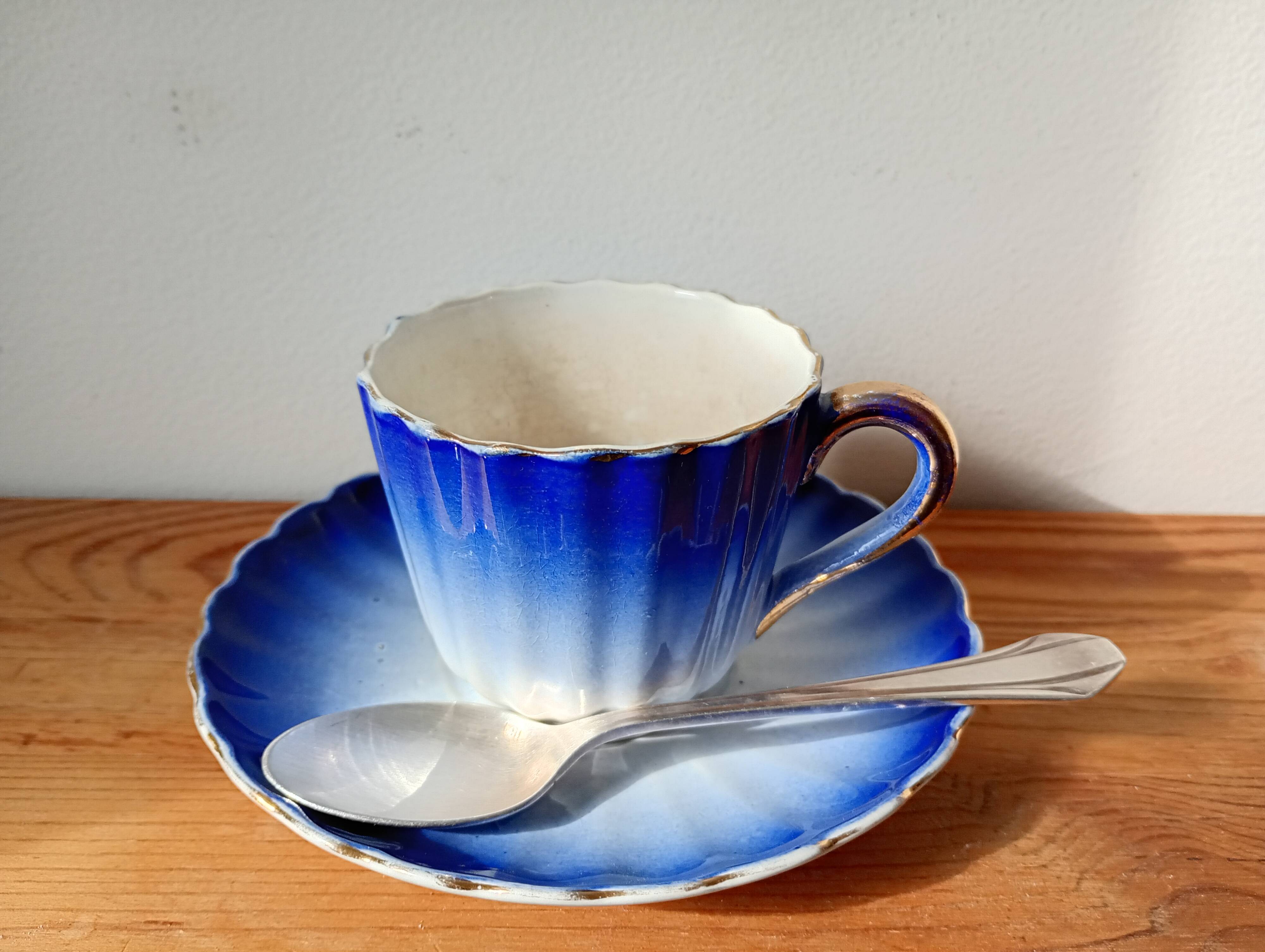 Blue cup Digoin Sarreguemines