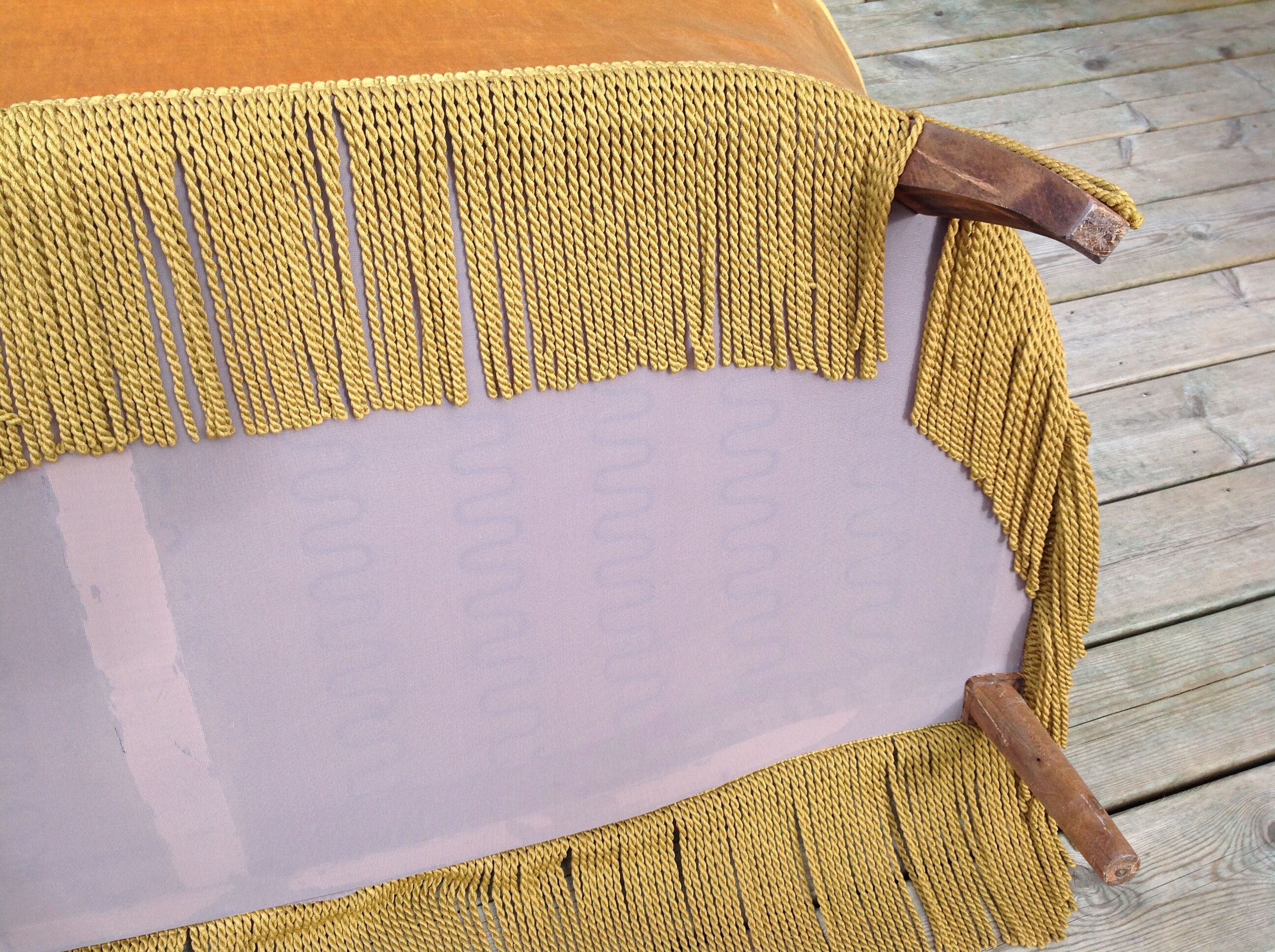 Yellow velvet toad sofa