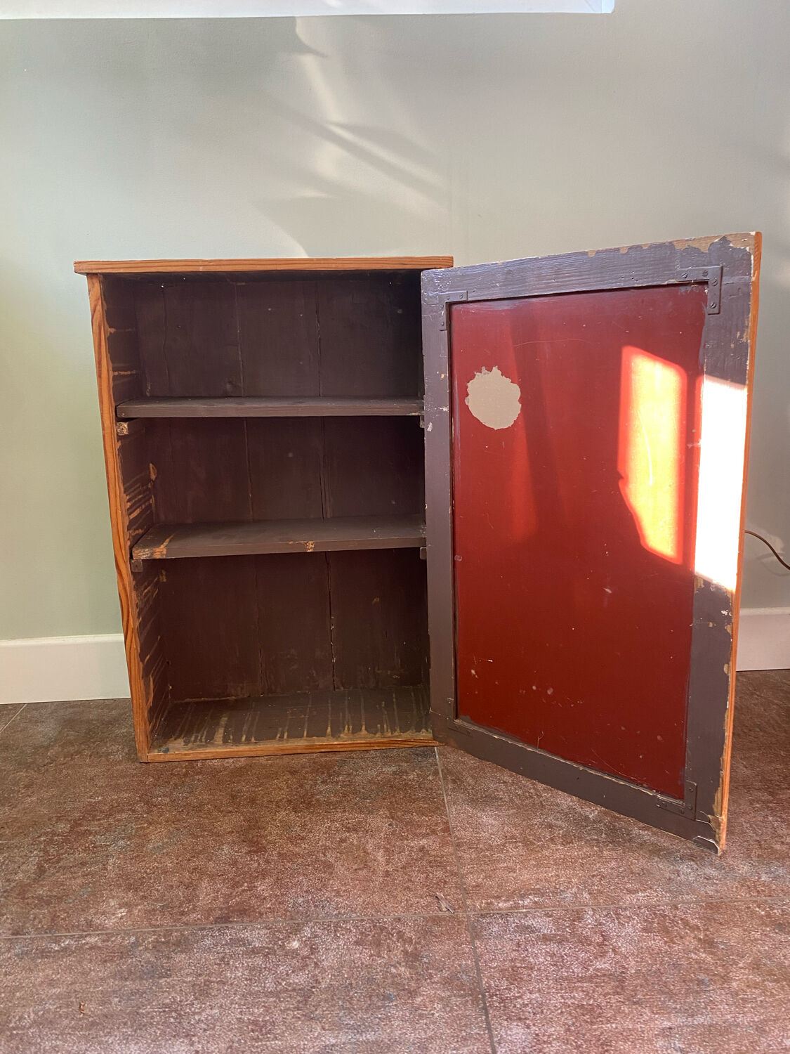 Armoire à pharmacie vintage en bois