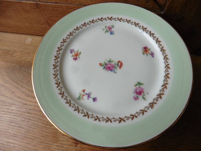12 PL Limoges porcelain dessert plates 17.8 cm flower decoration